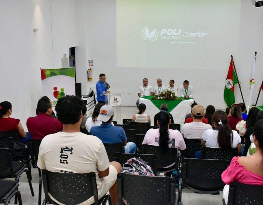 Inicia el programa Técnico Laboral por Competencias en Auxiliar Administrativo del Politécnico Comfiar